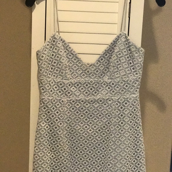 NICHOLAS Modern Detail Dress - Picture 4 of 7